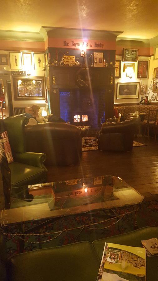 The Black Horse Hellifield ภายนอก รูปภาพ
